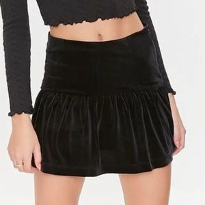 2/$13💖 FOREVER 21 Drop-Waist Mini Skirt